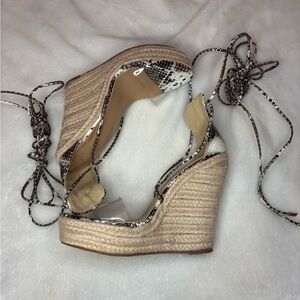 Stylish Strappy Sandals with Clear Strap